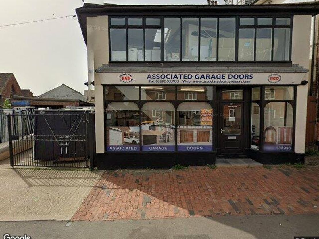 57 High Brooms Road, Tunbridge Wells, TN4 9BW