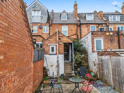 Property Image for Emscote Road, Warwick