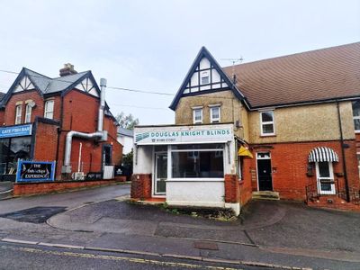 Property Image for 31B Station Road, Park Gate, Southampton, SO31 7GJ