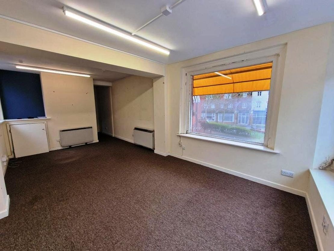 31B Station Road, Park Gate, Southampton, SO31 7GJ