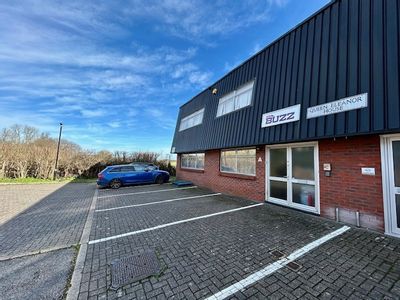 Property Image for Queen Eleanor House, 11, Kingsclere Park, Kingsclere, Newbury, RG20 4SW