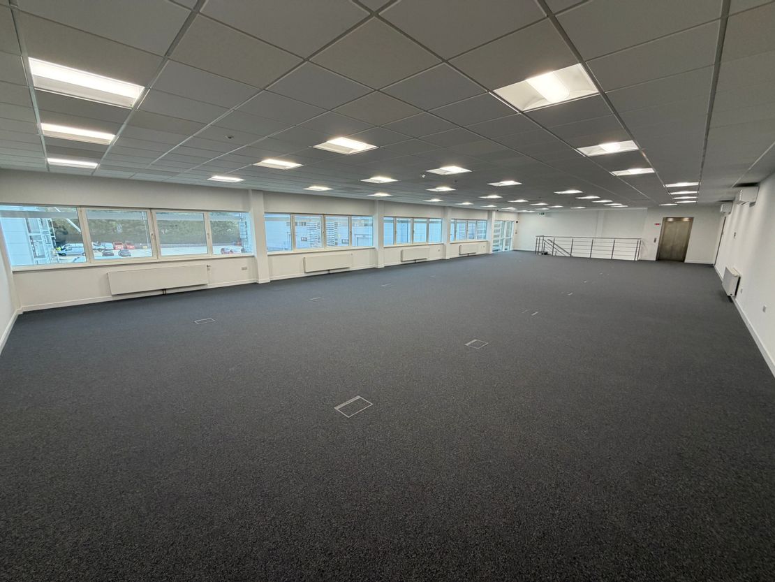 Unit 3a Transigo, Gables Way, Thatcham RG19