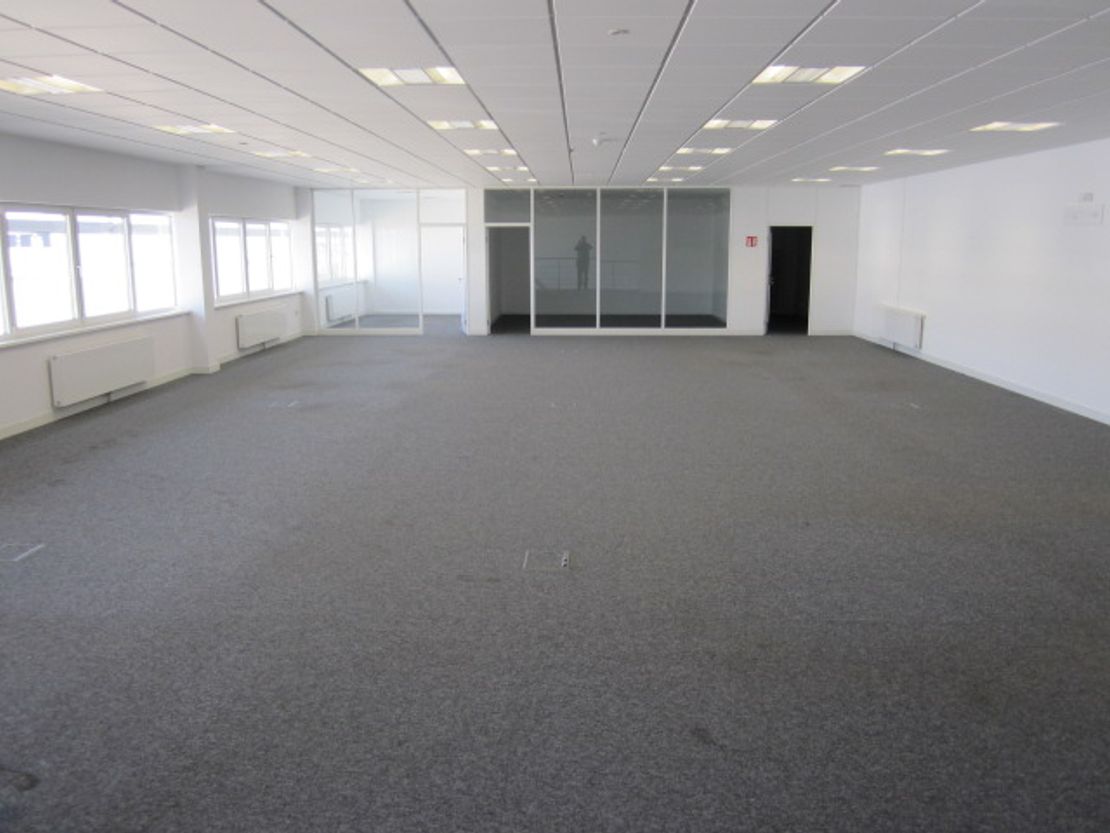 Unit 3a Transigo, Gables Way, Thatcham RG19
