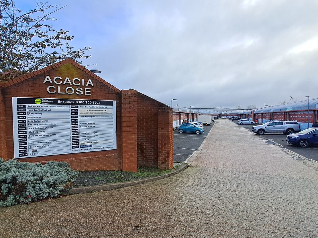 Unit 23, Acacia Close, Cherrycourt Way, Leighton Buzzard, LU7 4QE