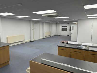 Property Image for 8 Lakeside Business Park, Sandhurst, GU47 9DN