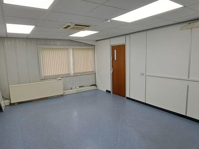 Property Image for 8 Lakeside Business Park, Sandhurst, GU47 9DN