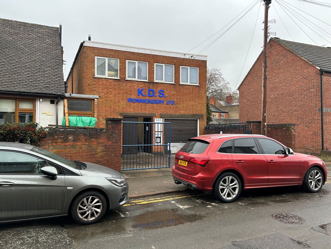 216 Beaumanor Road, Leicester, Leicestershire, LE4 5QB