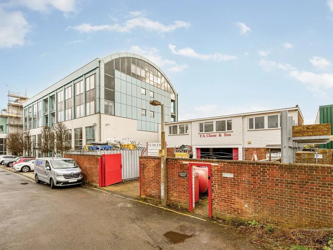 14 Bardolph Road, Richmond, TW9 2LH