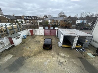 Property Image for 14 Bardolph Road, Richmond, TW9 2LH