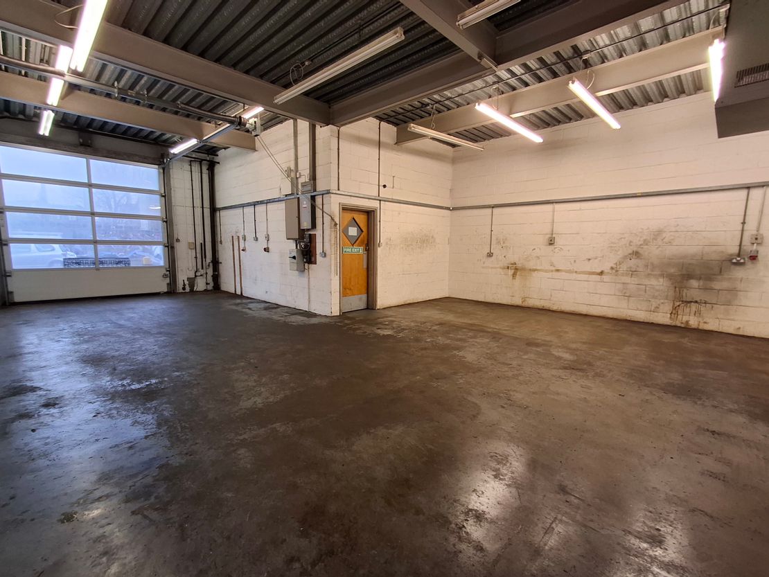 Unit 8, Riverside Business Centre, Brighton Road, Shoreham-By-Sea, West Sussex, BN43 6RE