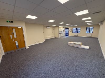Property Image for 7 West Links, Tollgate, Chandler's Ford, Eastleigh, Hampshire, SO53 3TG