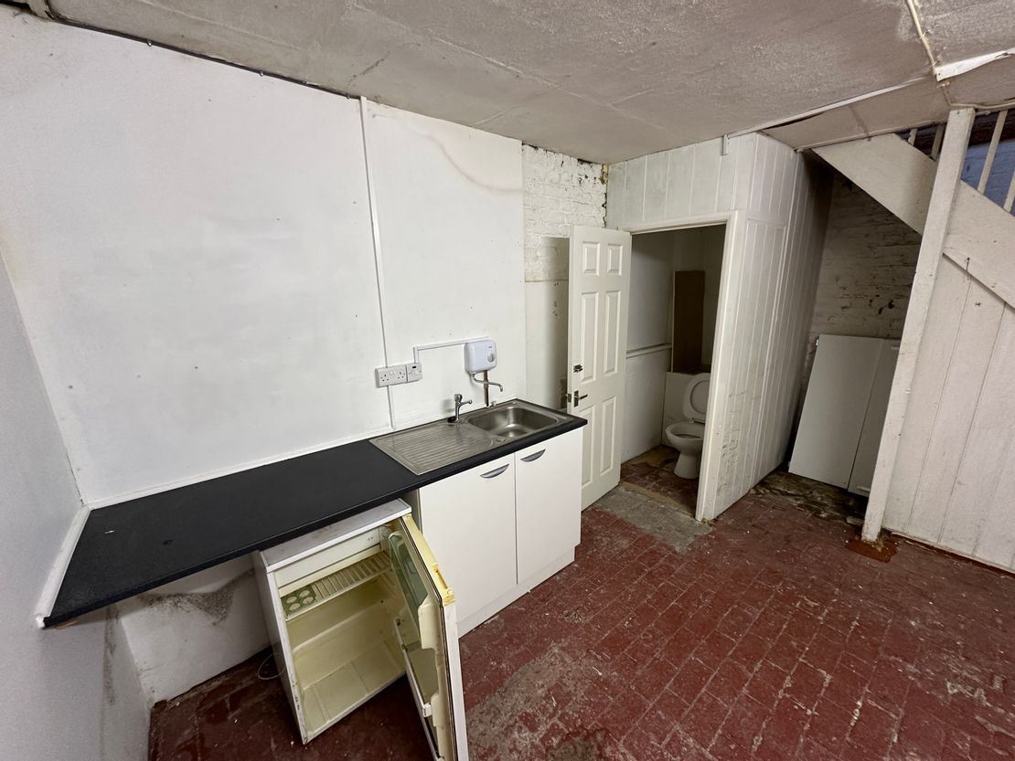 3 Grand Hotel Buildings, Compton Street, Eastbourne, East Sussex, BN21 4EJ
