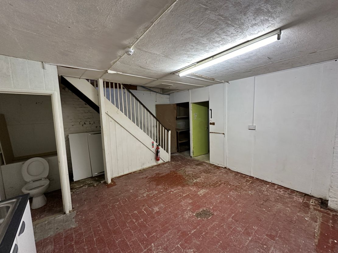 3 Grand Hotel Buildings, Compton Street, Eastbourne, East Sussex, BN21 4EJ