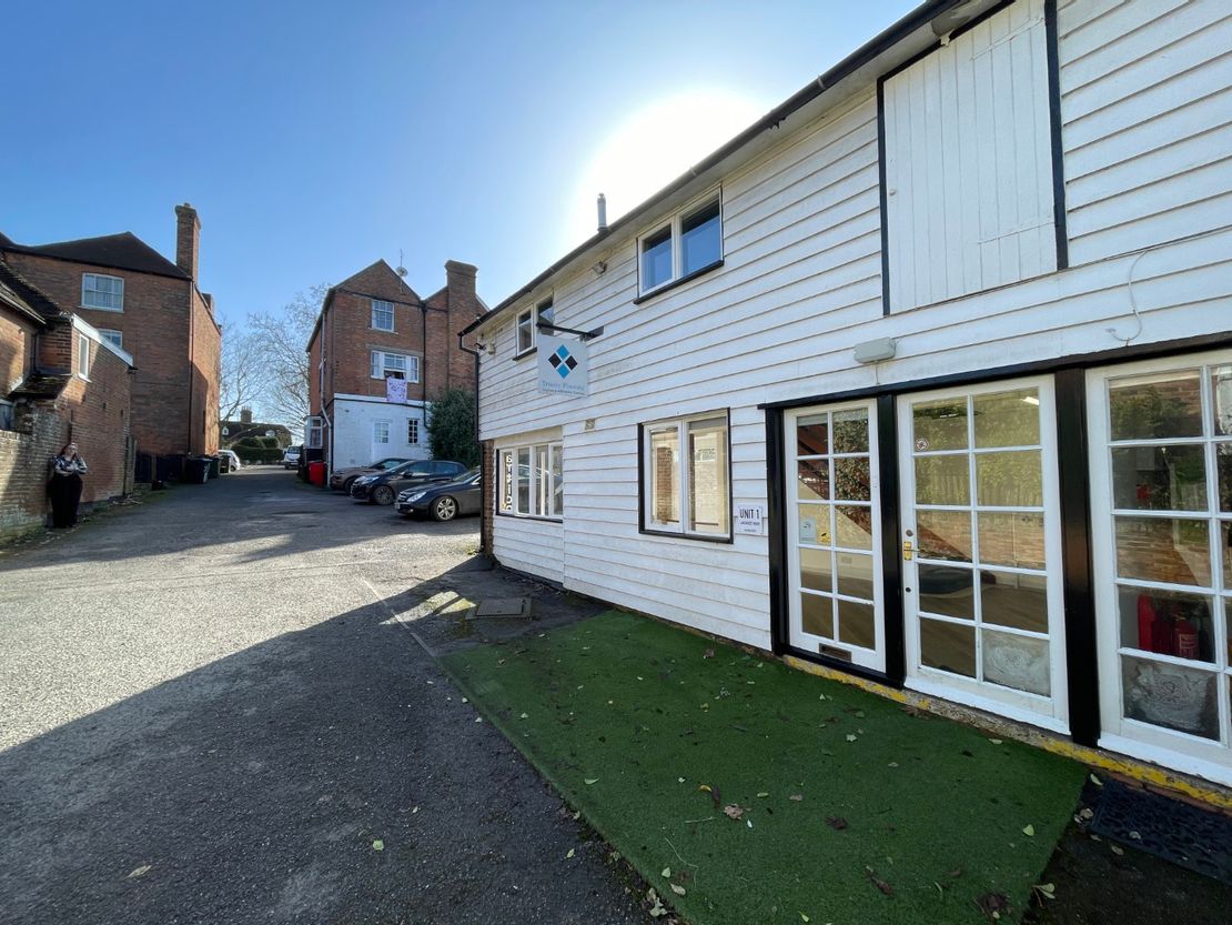 Unit 1, Lakehurst House 94C High Street, Tenterden, Kent, TN30 6JB