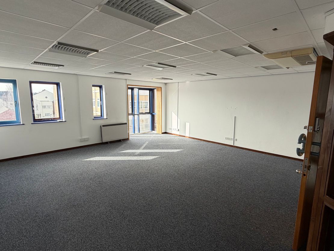 Second Floor Bedford Court, Bedford Street, Leamington Spa, CV32 5DY