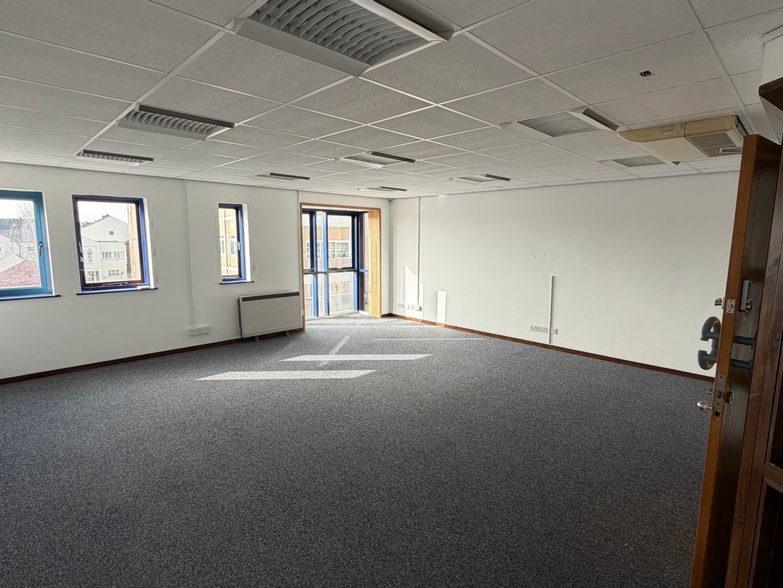 Second Floor Bedford Court, Bedford Street, Leamington Spa, CV32 5DY