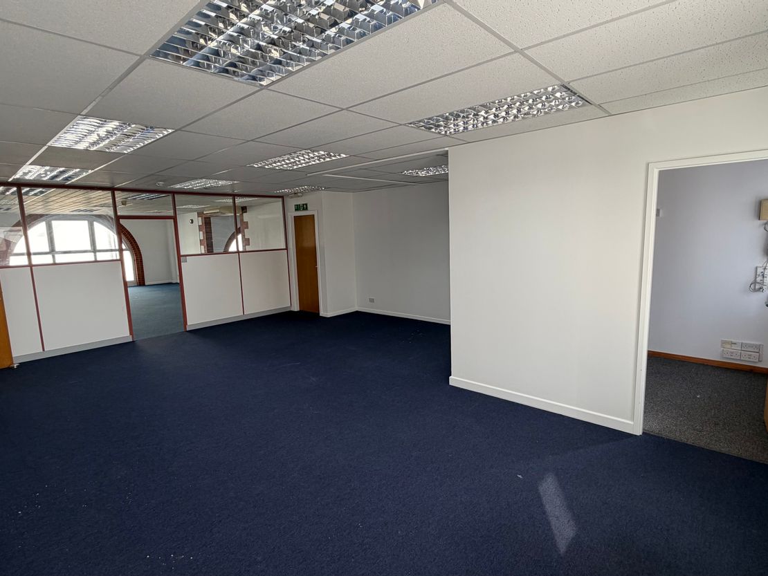 First Floor Bedford Court, Bedford Street, Leamington Spa, CV32 5DY