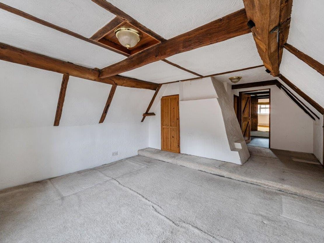 Petts Cottage, High Street, Rotherfield, TN6 3LL