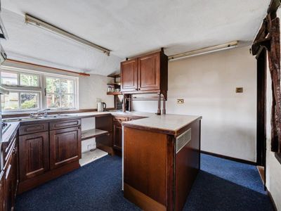 Property Image for Petts Cottage, High Street, Rotherfield, TN6 3LL