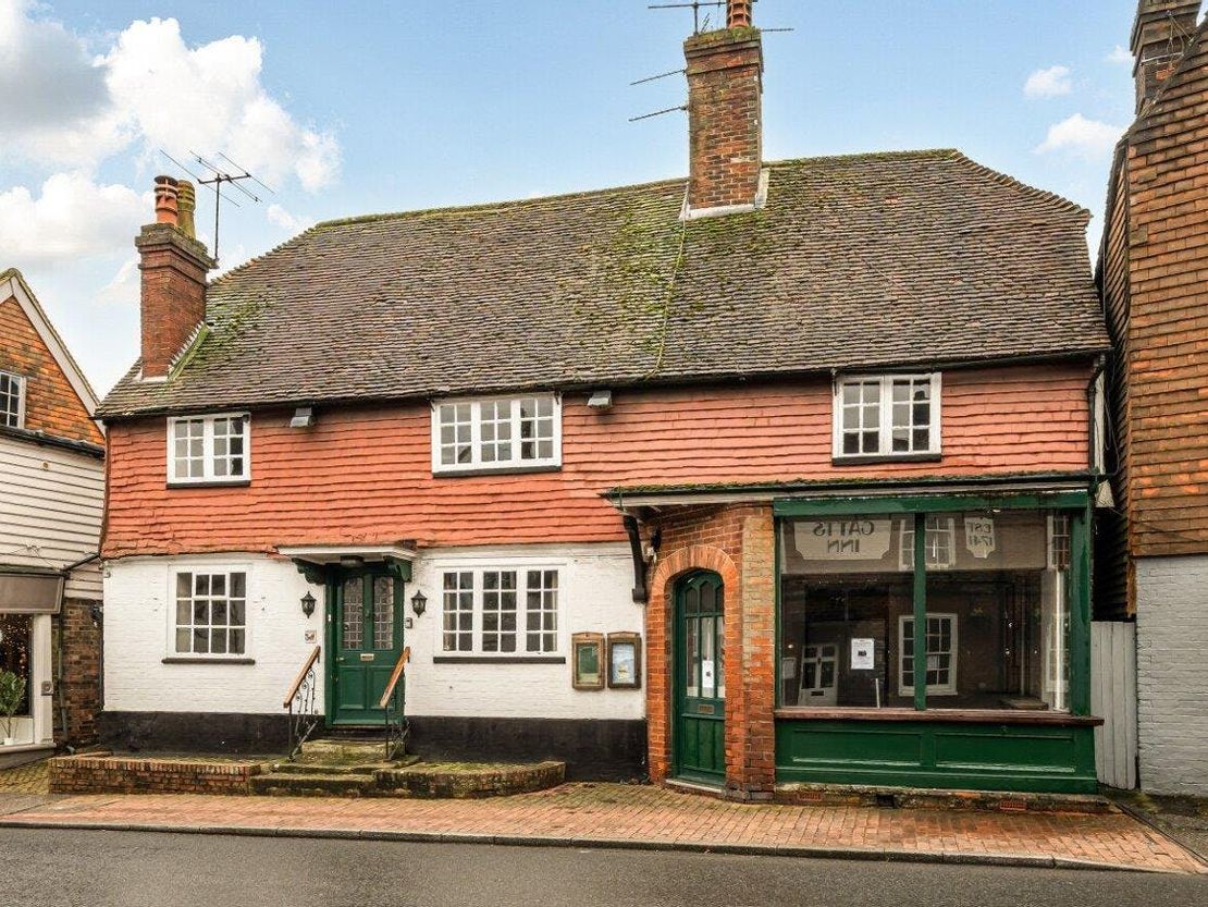 Petts Cottage, High Street, Rotherfield, TN6 3LL