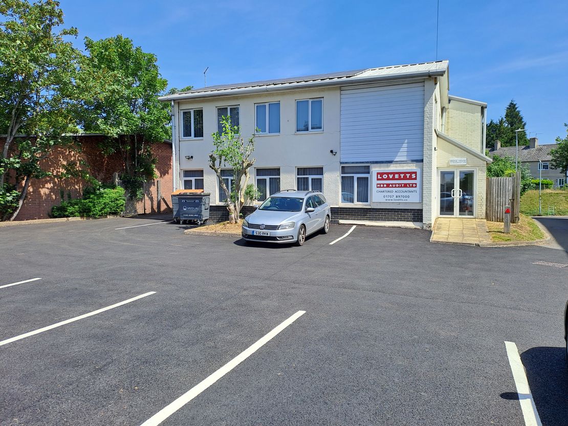 Bridge House, 25 Fiddlebridge Lane, Hatfield, Hertfordshire, AL10 0SP