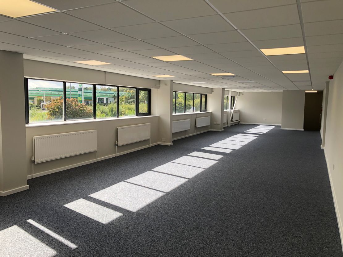35 Heathfield, Stacey Bushes, Milton Keynes, MK12 6HR