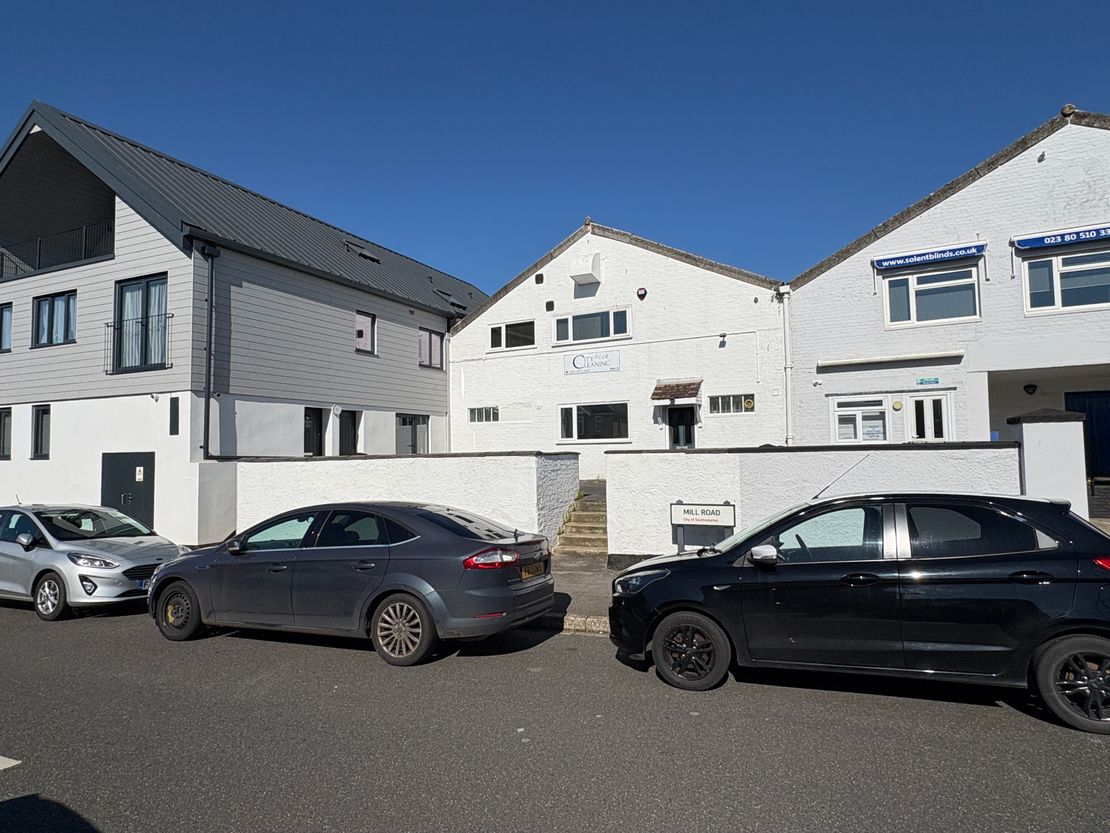 Unit 8, Stanton Industrial Estate, Stanton Road, Southampton, Hampshire, SO15 4HU