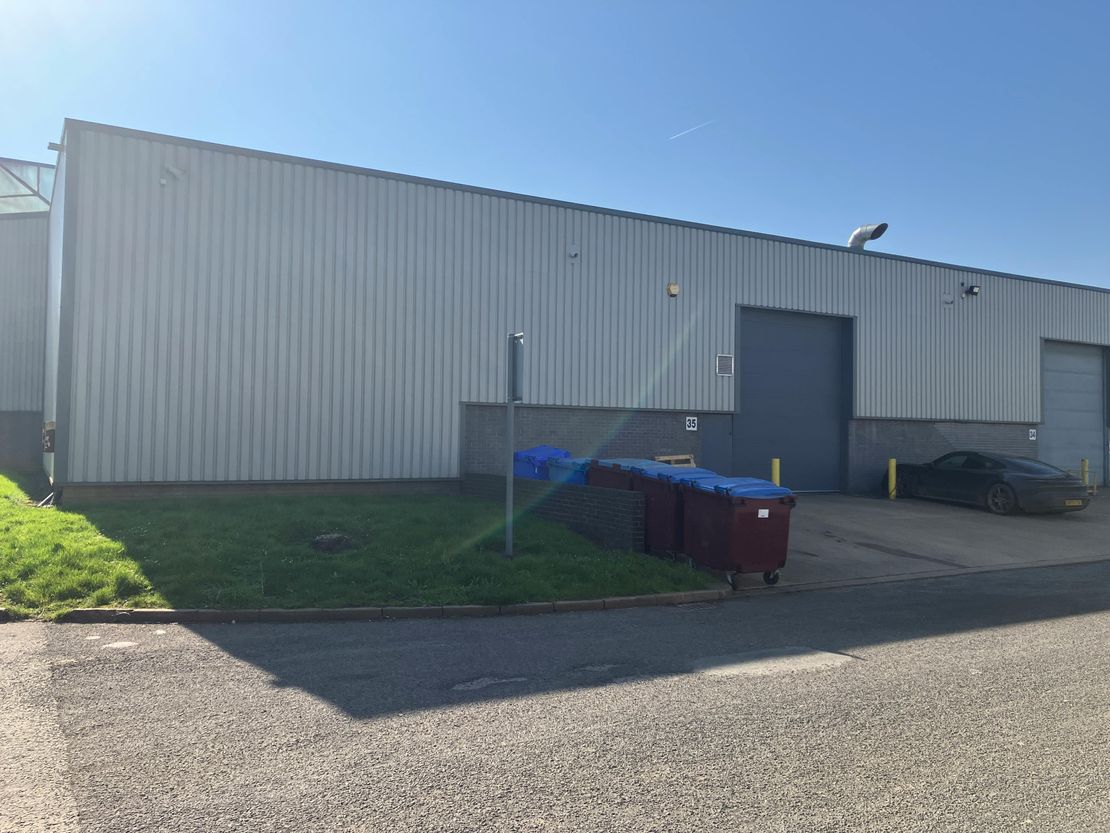 Unit 35 Heathfield, Stacey Bushes Industrial Park, Stacey Bushes, Milton Keynes, MK12 6HR