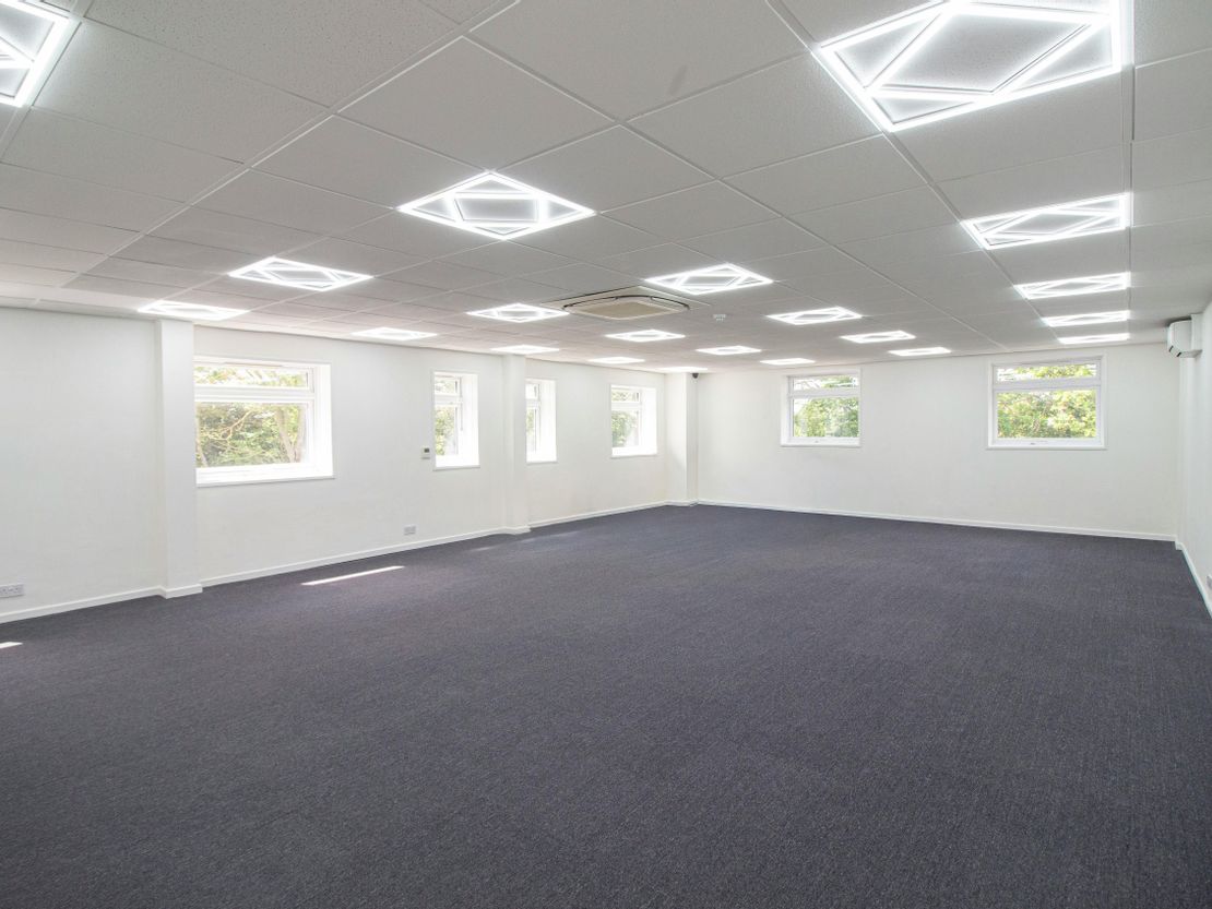 Unit 10b Lyon Way Industrial Estate, Lyon Way, Greenford, UB6 0BN