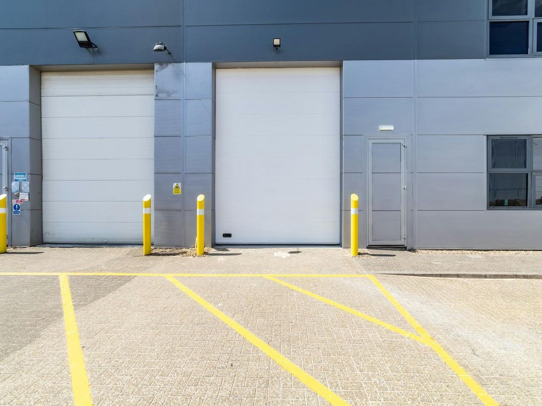 Unit 5 Chevron Industrial Estate, Eaton Road, Maylands, Hemel Hempstead, HP2 7UB