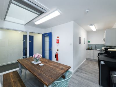 Property Image for 81 Sherwin Road, Lenton, Nottingham, Nottinghamshire, NG7 2FB