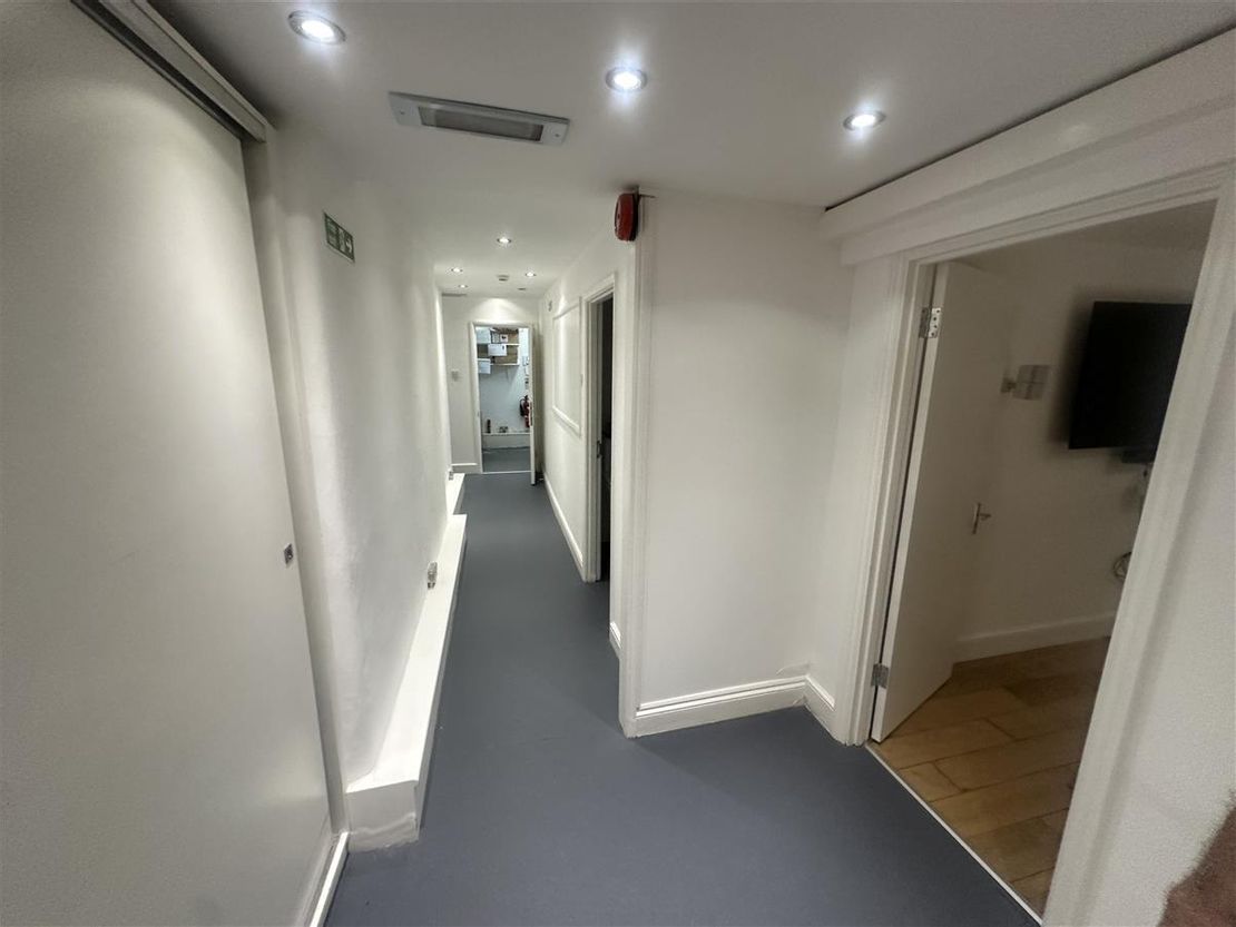 383-385 Liverpool Rd, Highbury & Islington London N1 1NP