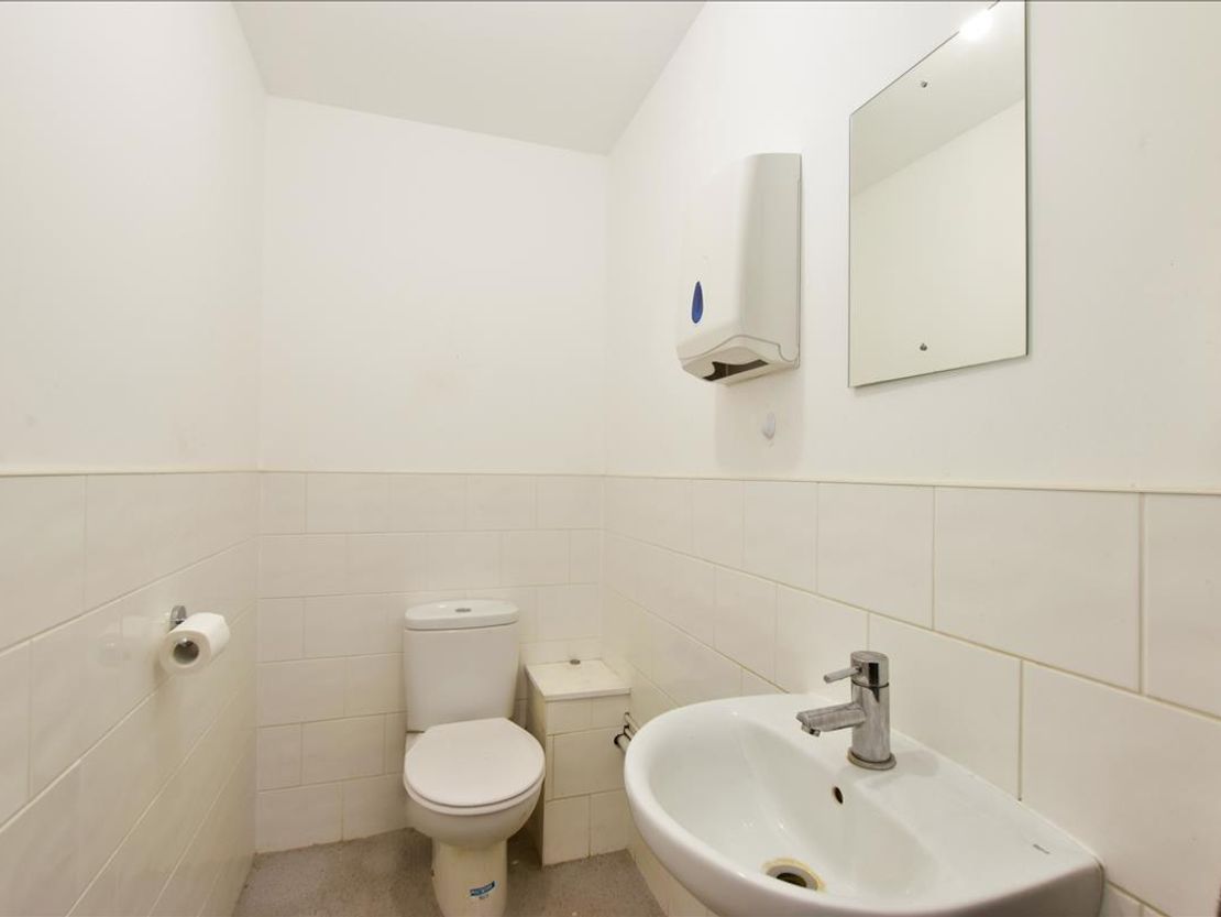 Unit 8, Whiteleaf Road, Hemel Hempstead, Hertfordshire HP3 9HD