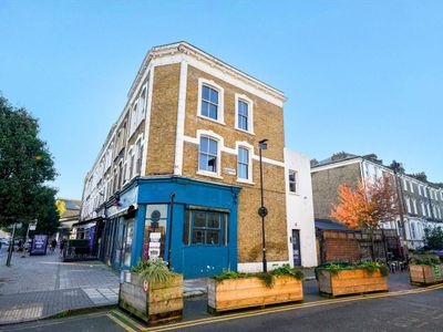Property Image for 89 Acre Lane, Brixton Hill, London SW2 5TN