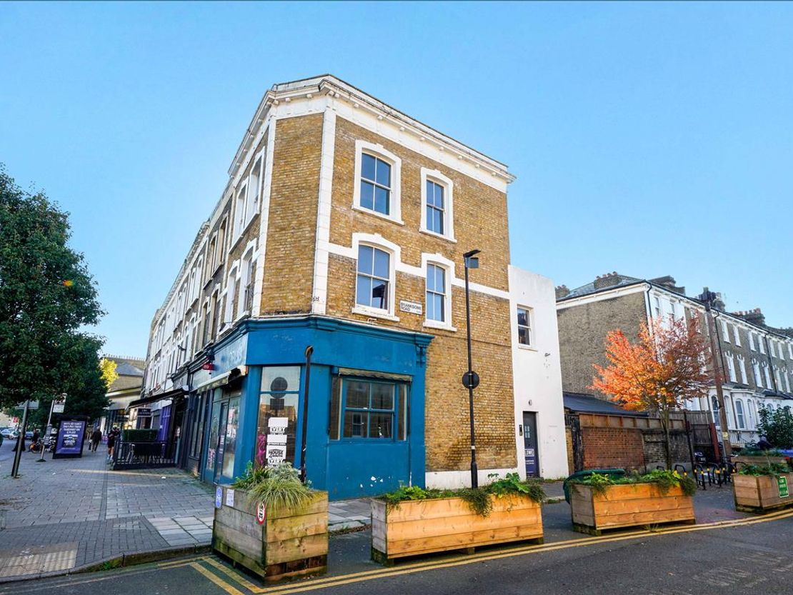 89 Acre Lane, Brixton Hill, London SW2 5TN