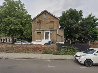 Property Image for 63 Barrington Road, Lambeth, London SW9 7JH