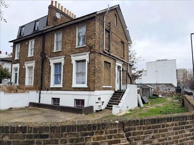 Property Image for 63 Barrington Road, Lambeth, London SW9 7JH