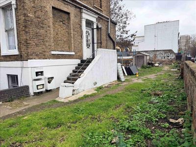 Property Image for 63 Barrington Road, Lambeth, London SW9 7JH