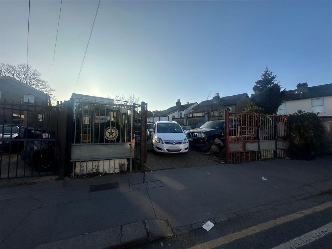 8 Bert Road, Thornton Heath, Croydon CR7 7NW