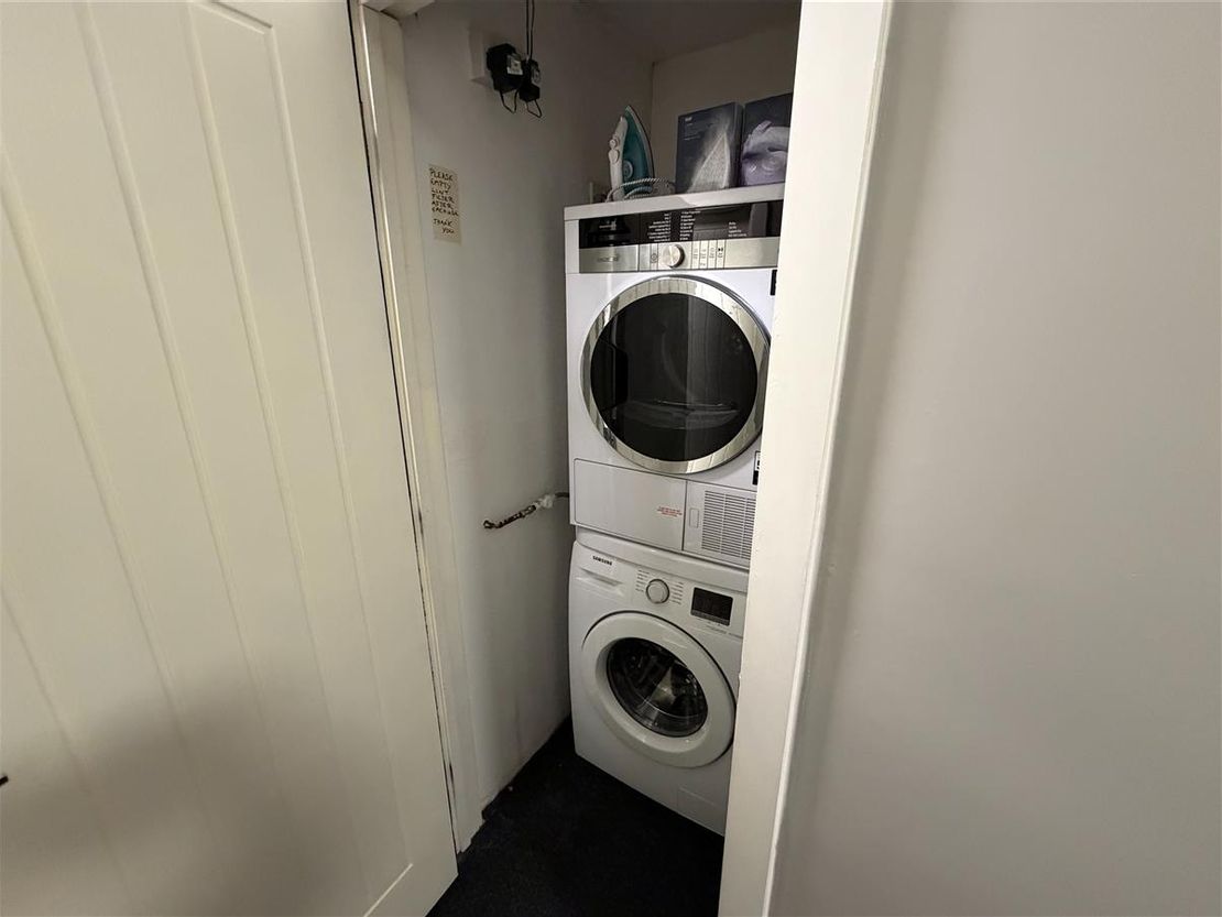4 Ascroft Court, Peter Street, Oldham OL1 1HP