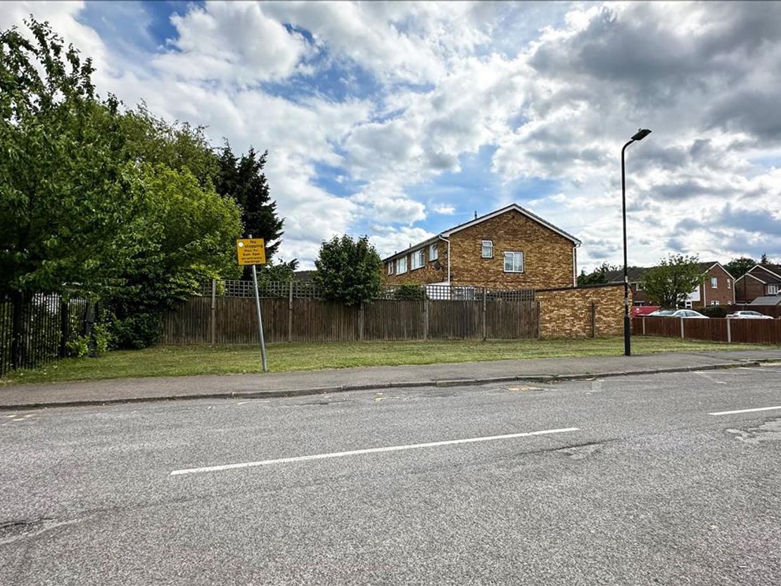 Land to the North of 13 Rodney Way, Slough SL3 0PN