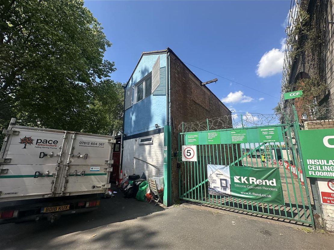 Albany House, 42 Portslade Rd, Nine Elms, London SW8 3DJ