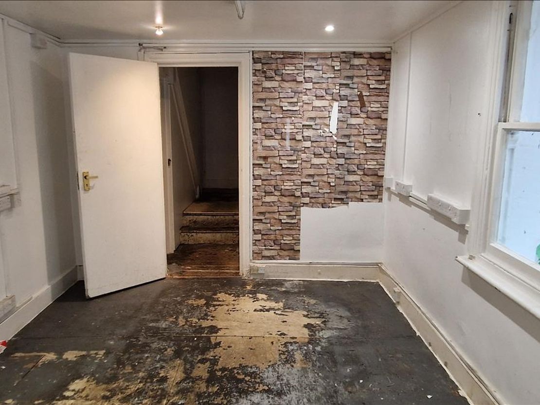 65 Queenstown Rd, London SW8 3RG