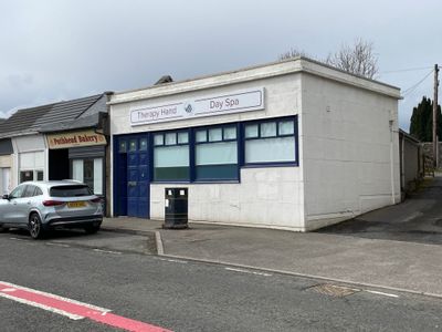 Property Image for 65 The Castle, New Cumnock, East Ayrshire, KA18 4AG