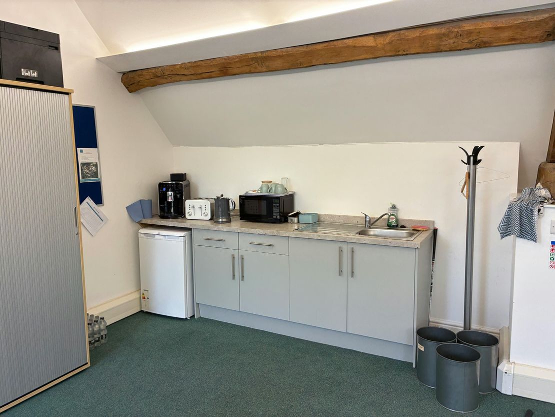 Unit 4, Top Floor, Southill Business Park, Charlbury, OX7 3EH