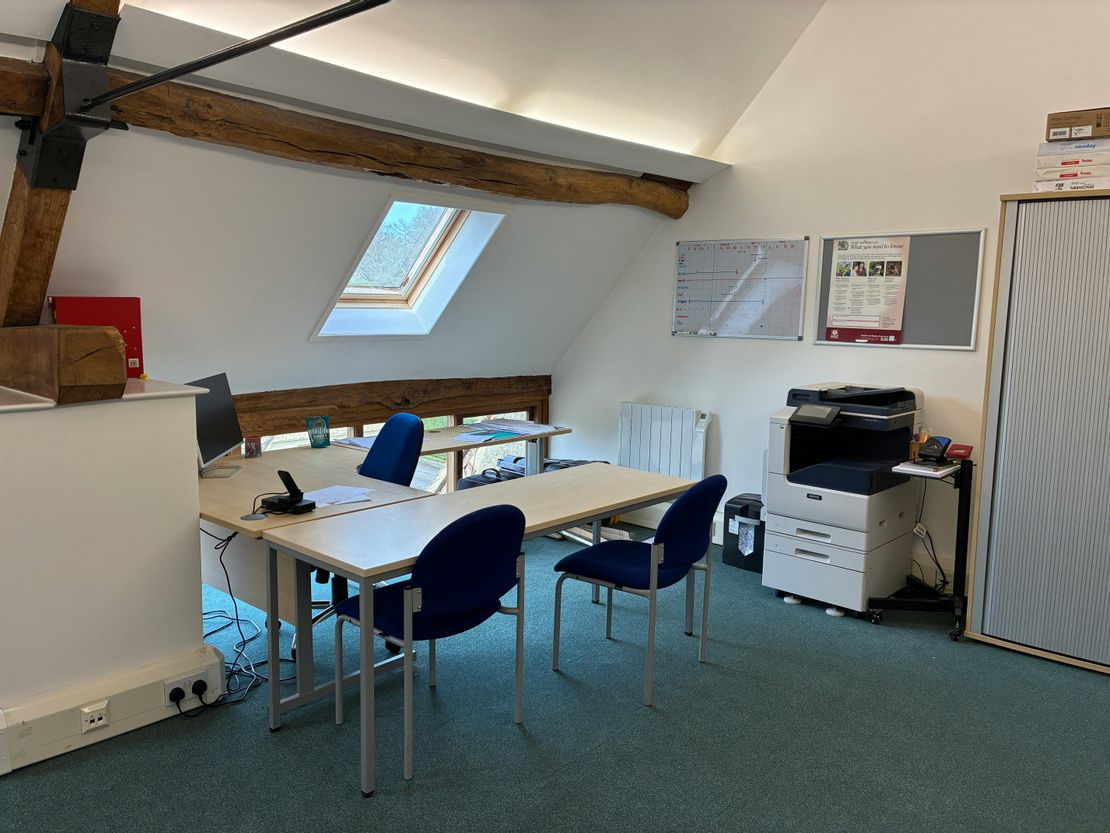 Unit 4, Top Floor, Southill Business Park, Charlbury, OX7 3EH
