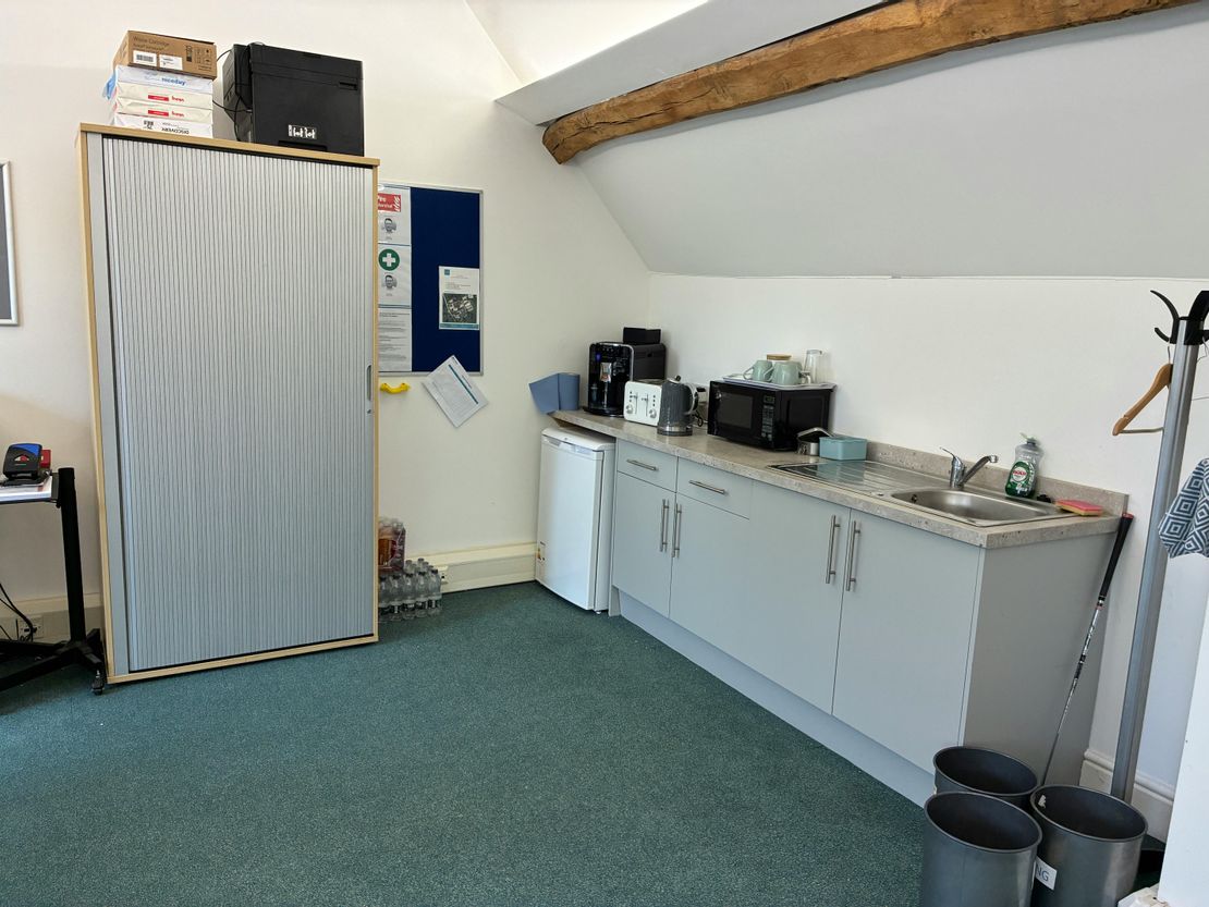 Unit 4, Top Floor, Southill Business Park, Charlbury, OX7 3EH