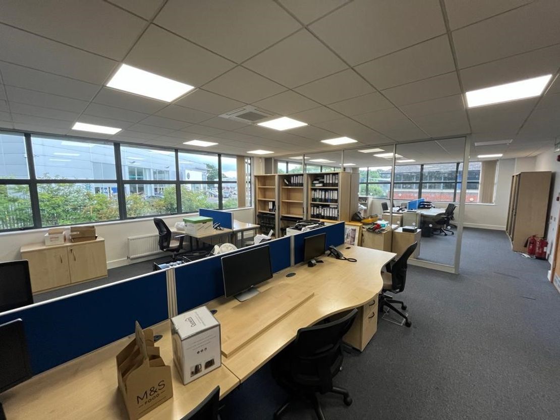 Unit D2 The Courtyard, Alban Park, Hatfield Road, St. Albans, Hertfordshire, AL4 0LA