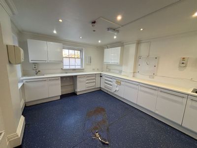 Property Image for 17 Brunswick Place, Southampton, Hampshire, SO15 2AQ