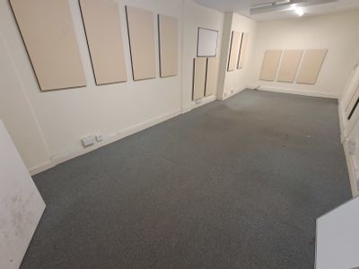 Property Image for 31 Neville Road, Croydon, Surrey, CR0 2DS